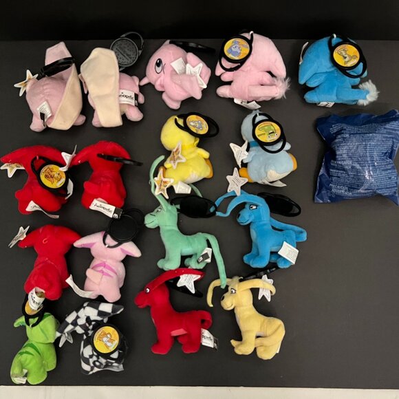 Lot of 18 - Neopets Mcdonalds Plush Happy Meal Toys - Picture 2 of 4